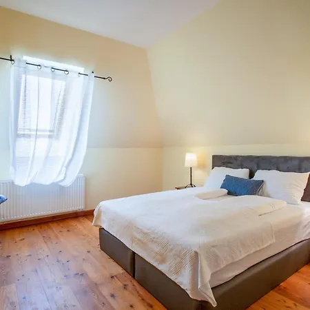 Schlossgasthof & * Rosenburg