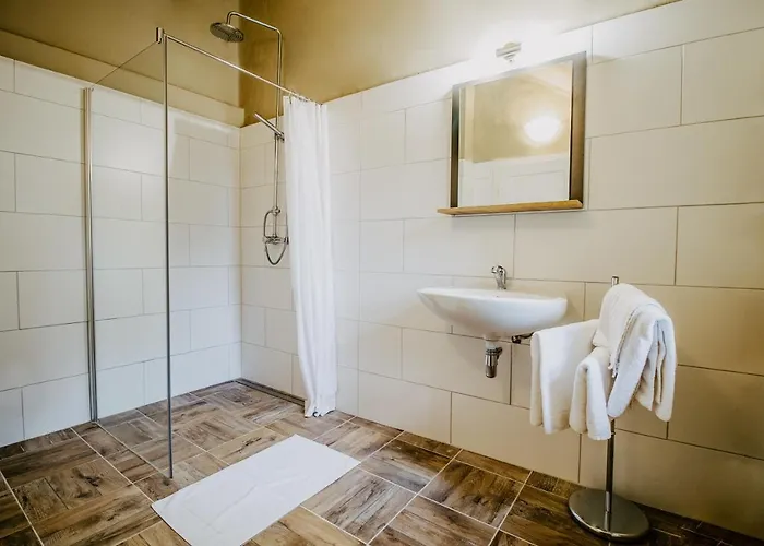 Estalagem Schlossgasthof & *